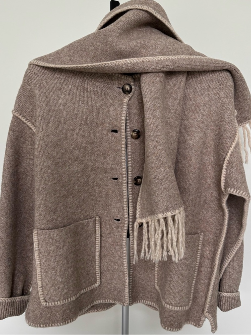 NWOT Neutral Beige Fringe Scarf Cardigan - Picture 2 of 7